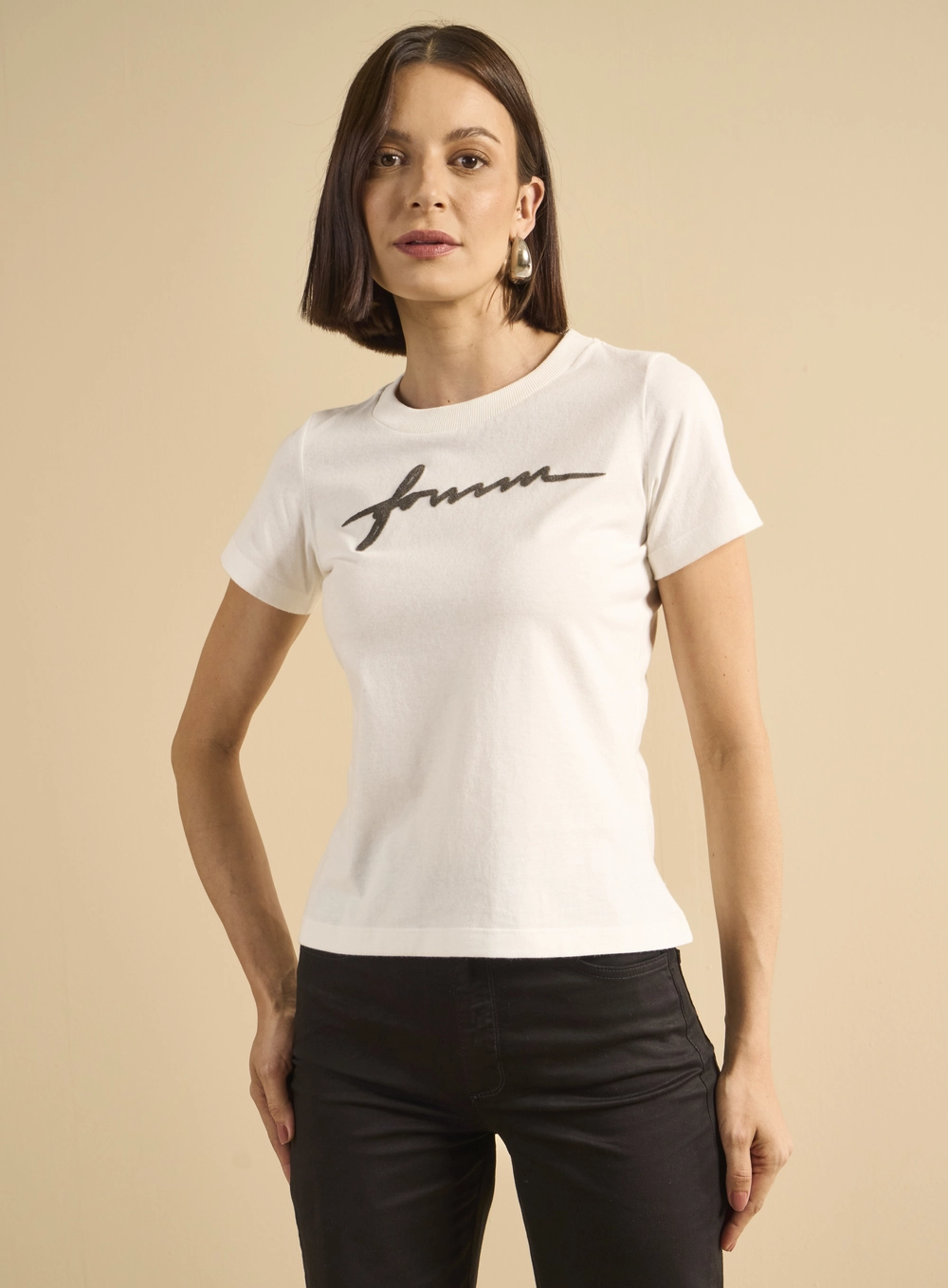 Camiseta Feminina Básica - Fran Off Shell 3