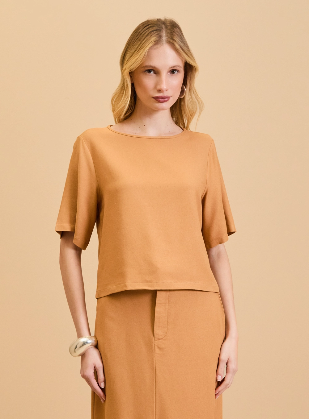 Camiseta Feminina Oversized Bege 3
