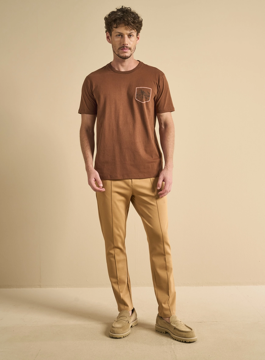 Camiseta Masculina New Slim Com Detalhe Marrom