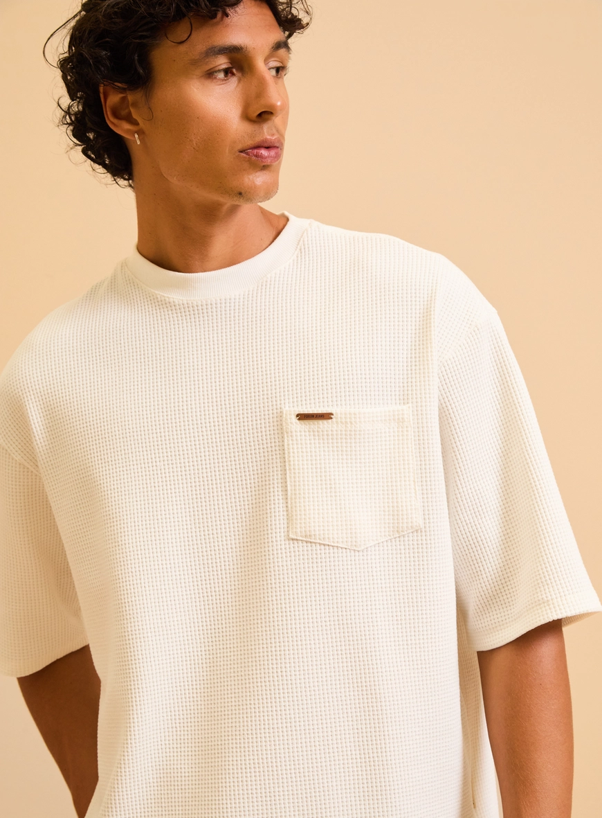 Camiseta Masculina Texturizada Over Off Shell