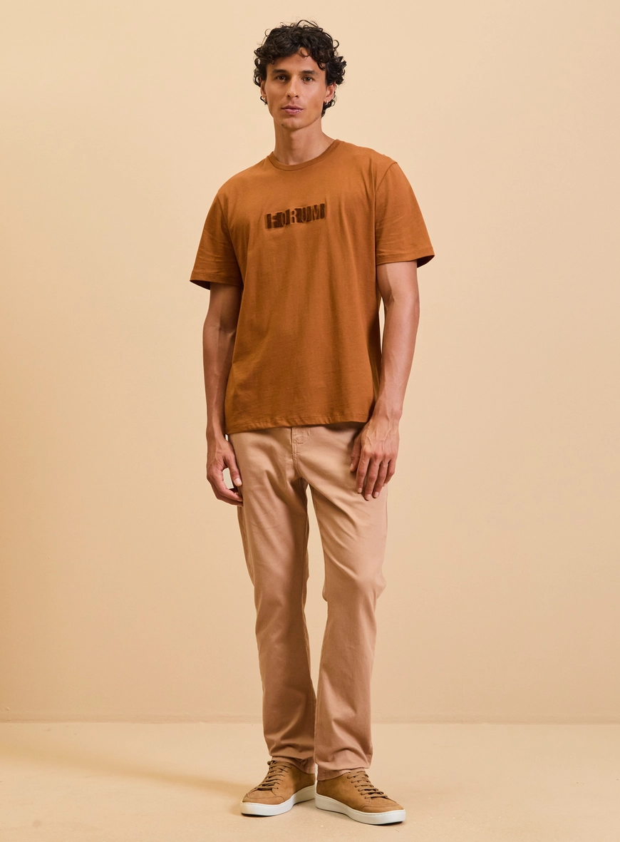 Camiseta Masculina New Box Detalhe Alto Relevo Marrom