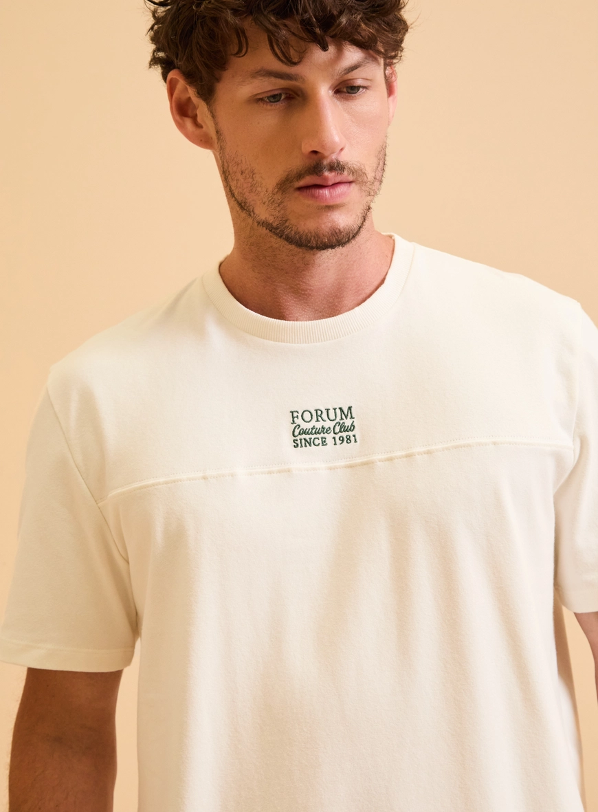 Camiseta Masculina New Box Com Bordado Off Shell