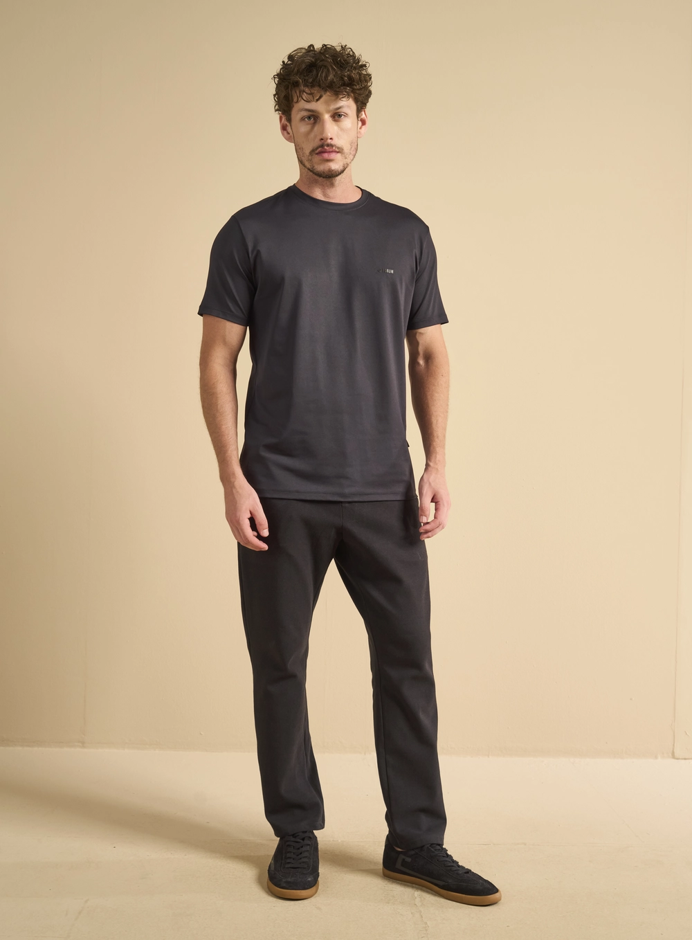 Camiseta Masculina New Box Básica Preto 1