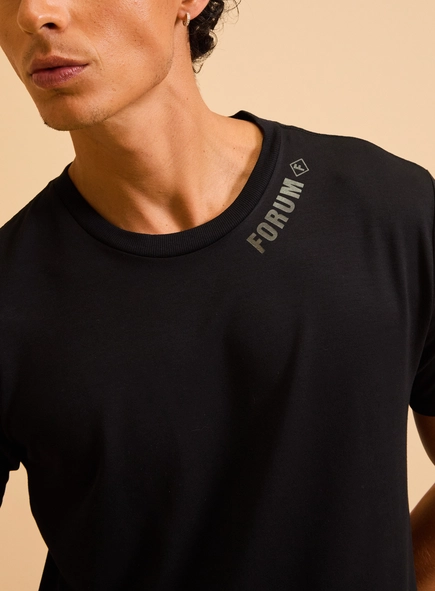 Camiseta Masculina New Slim Detalhe Gola
