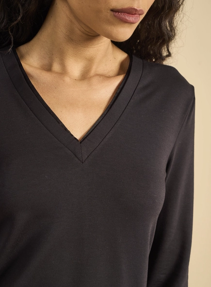 Blusa Justa Manga Longa Decote V