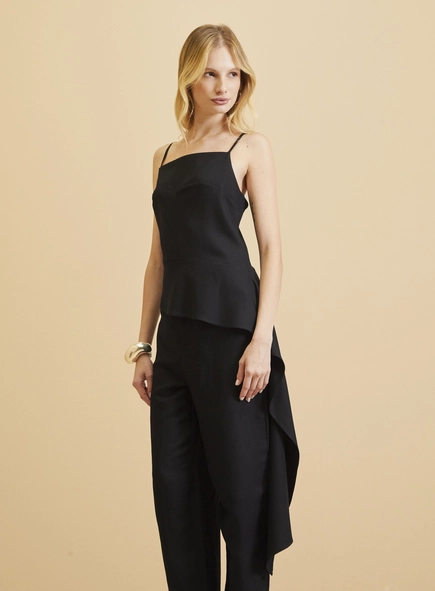 Blusa Assimétrica De Alça