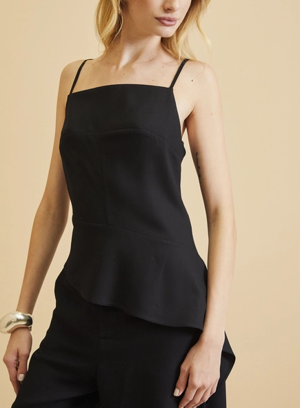 Blusa Assimétrica De Alça