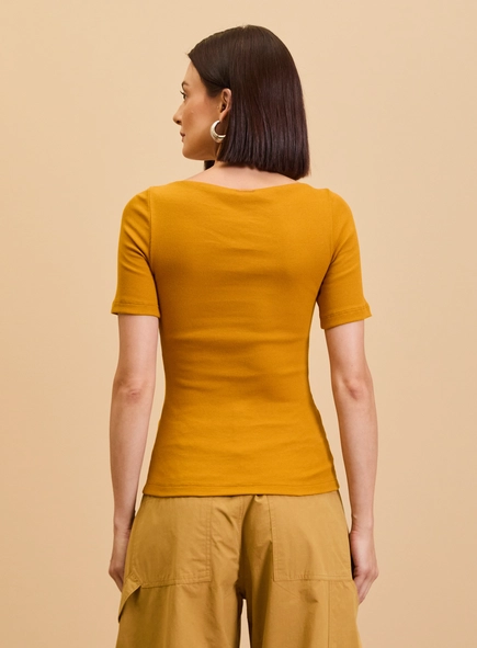 Blusa Justa Básica Manga Média Texturizada