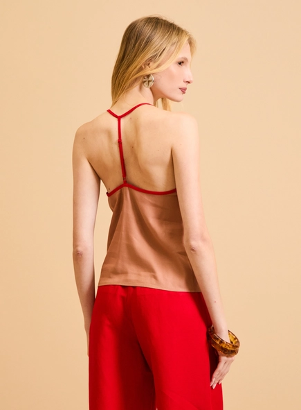 Blusa Ampla De Alças Detalhe Contraste