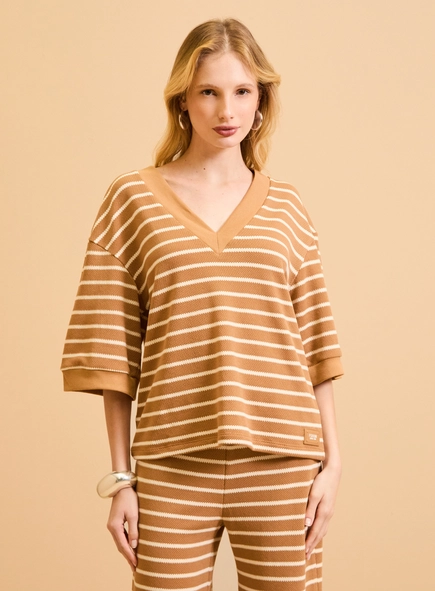 Blusa Listrada Decote V Manga Ampla