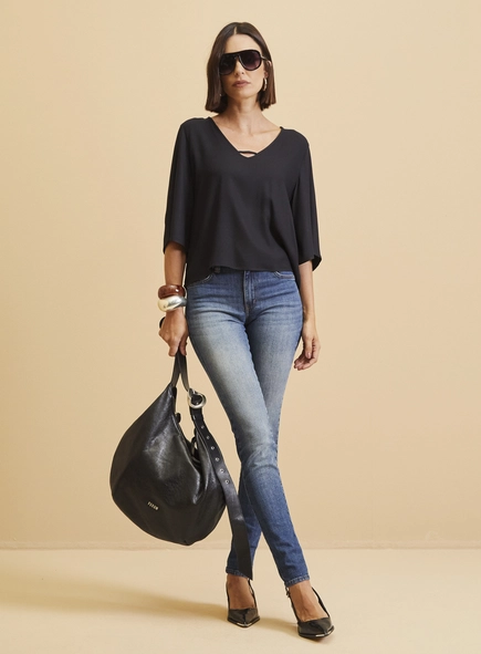 Blusa Fluida Decote V