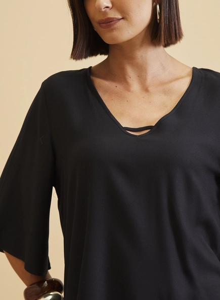 Blusa Fluida Decote V
