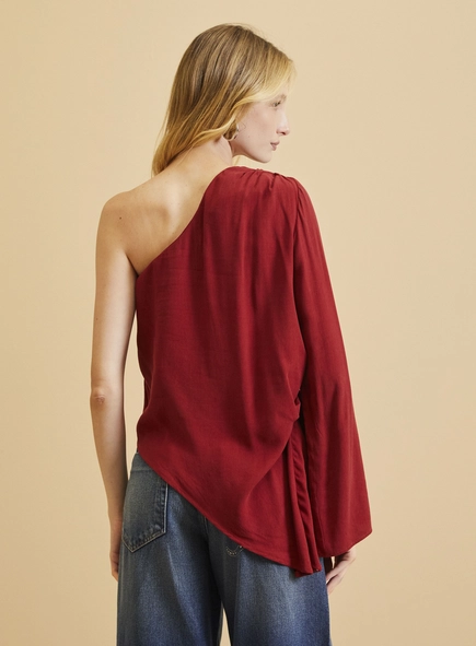 Blusa Assimétrica Uma Manga Longa