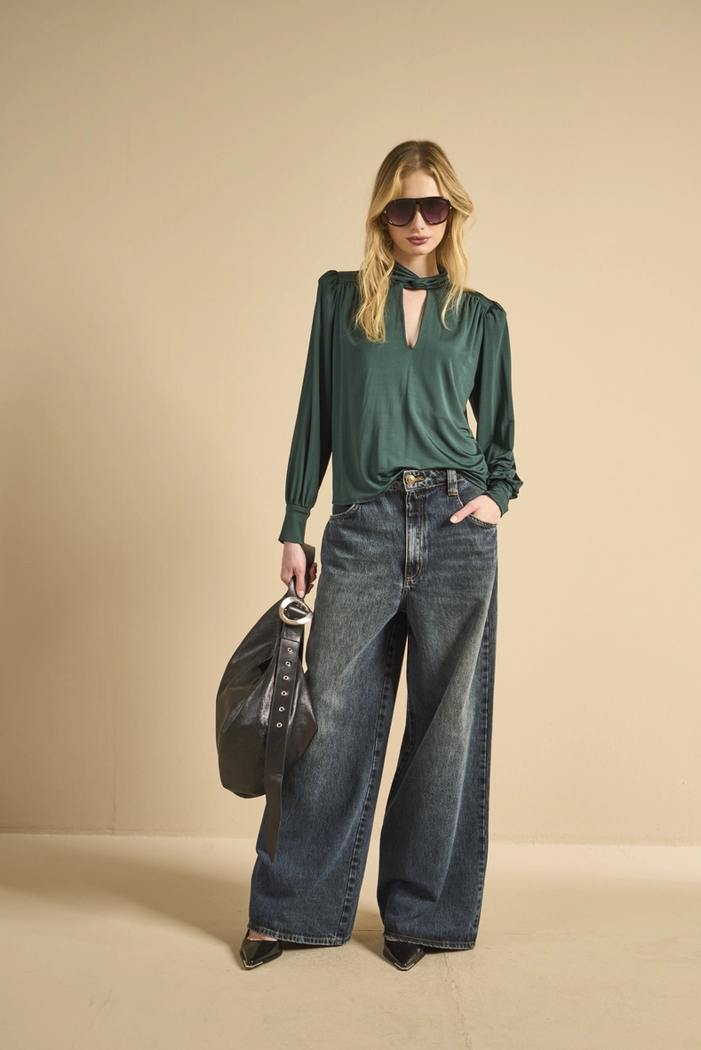 Blusa Acetinada Manga Longa Verde
