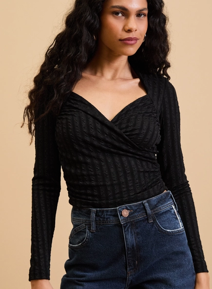Blusa Texturizada Manga Longa Decote Transpassado