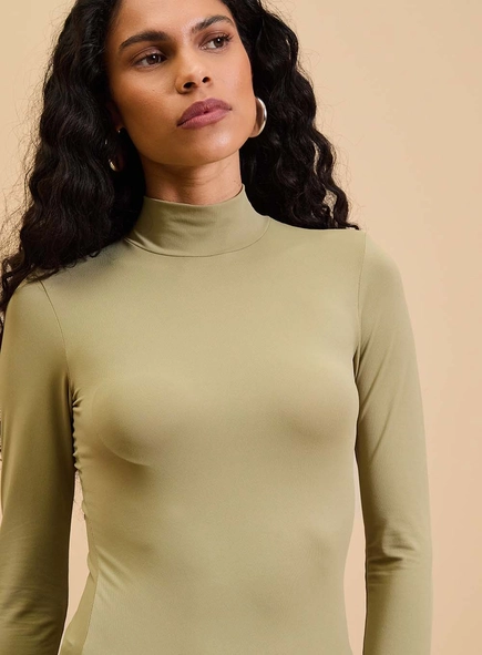 Blusa Manga Longa Gola Alta