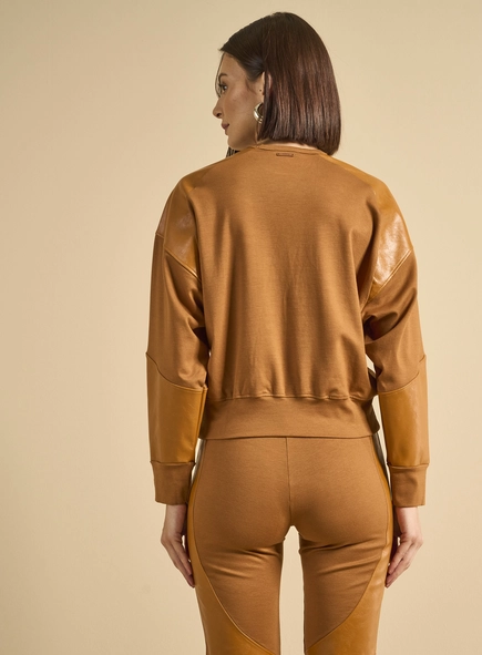 Blusão Feminino Over Detalhe Pu