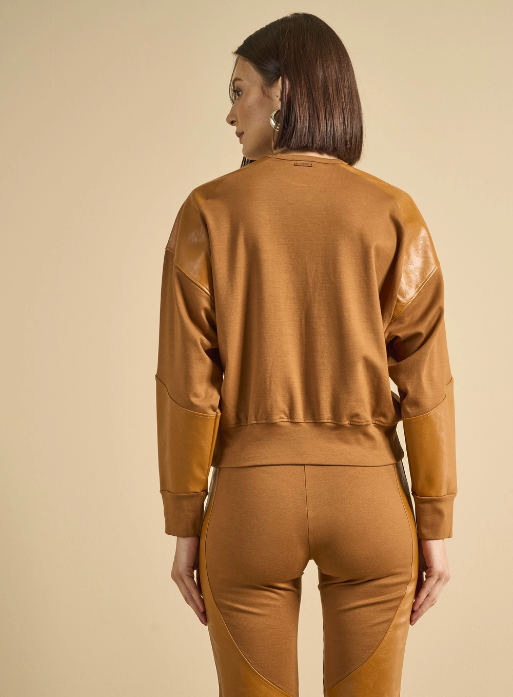 Blusão Feminino Over Detalhe Pu Marrom 2