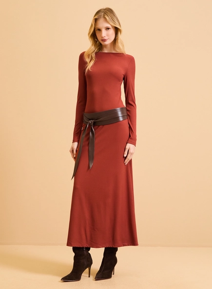 Vestido Longo Fluido Decote Reto