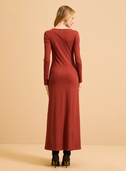 Vestido Longo Fluido Decote Reto