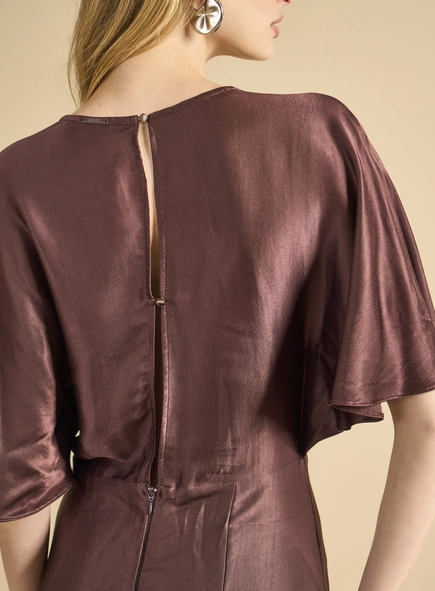 Vestido Curto Evasê Acetinado