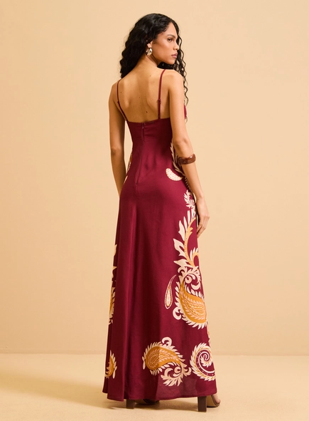 Vestido Midi Amplo Curvas Ornamentais