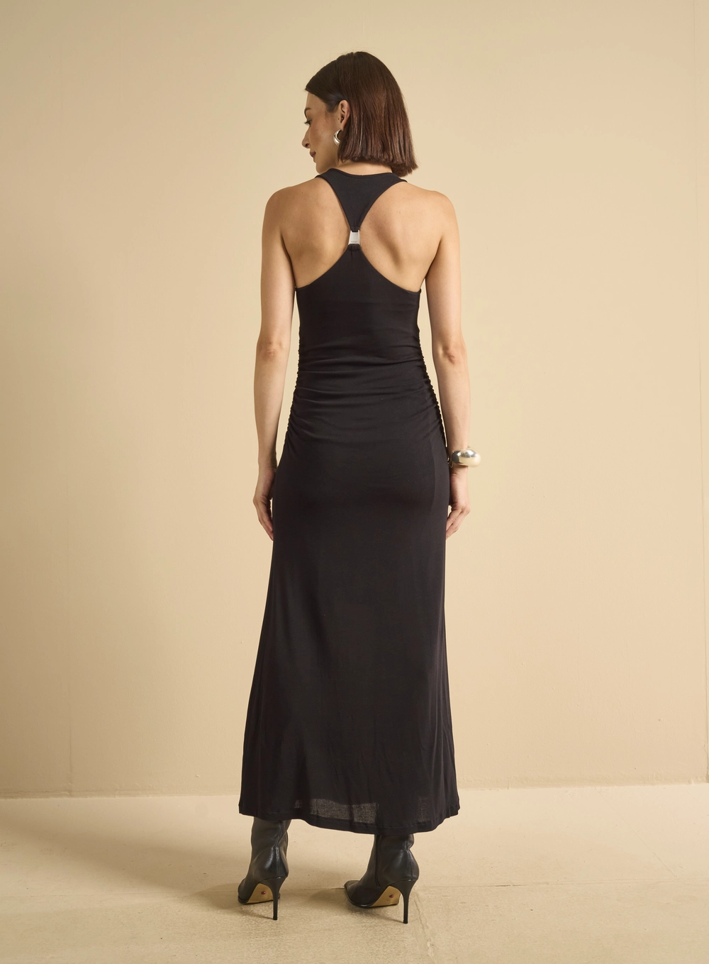 Vestido Longo Ajustado Franzido Preto 2