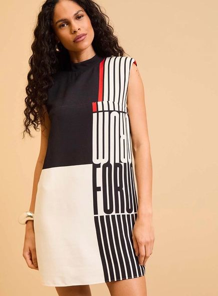 Vestido Curto Trapézio Estampado