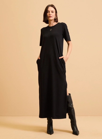 Vestido T-shirt Midi Com Fenda