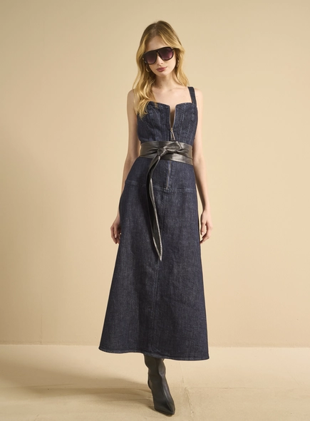 Vestido Jeans Longo Detalhe Frontal