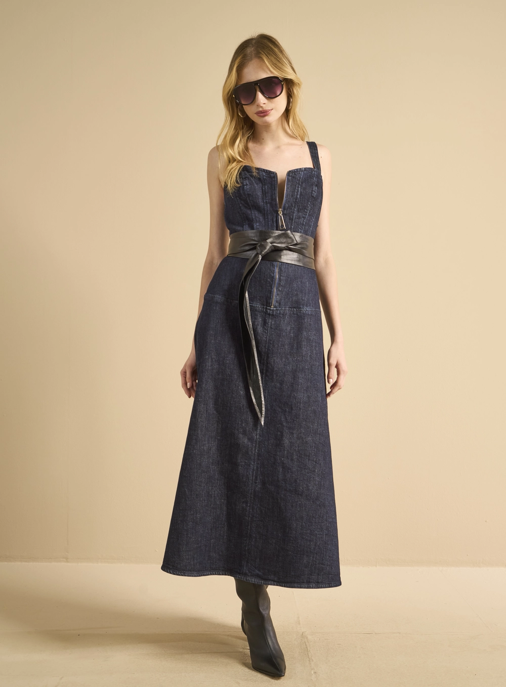 Vestido Jeans Longo Detalhe Frontal Índigo 1