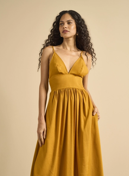 Vestido Midi Evasê Com Franzido