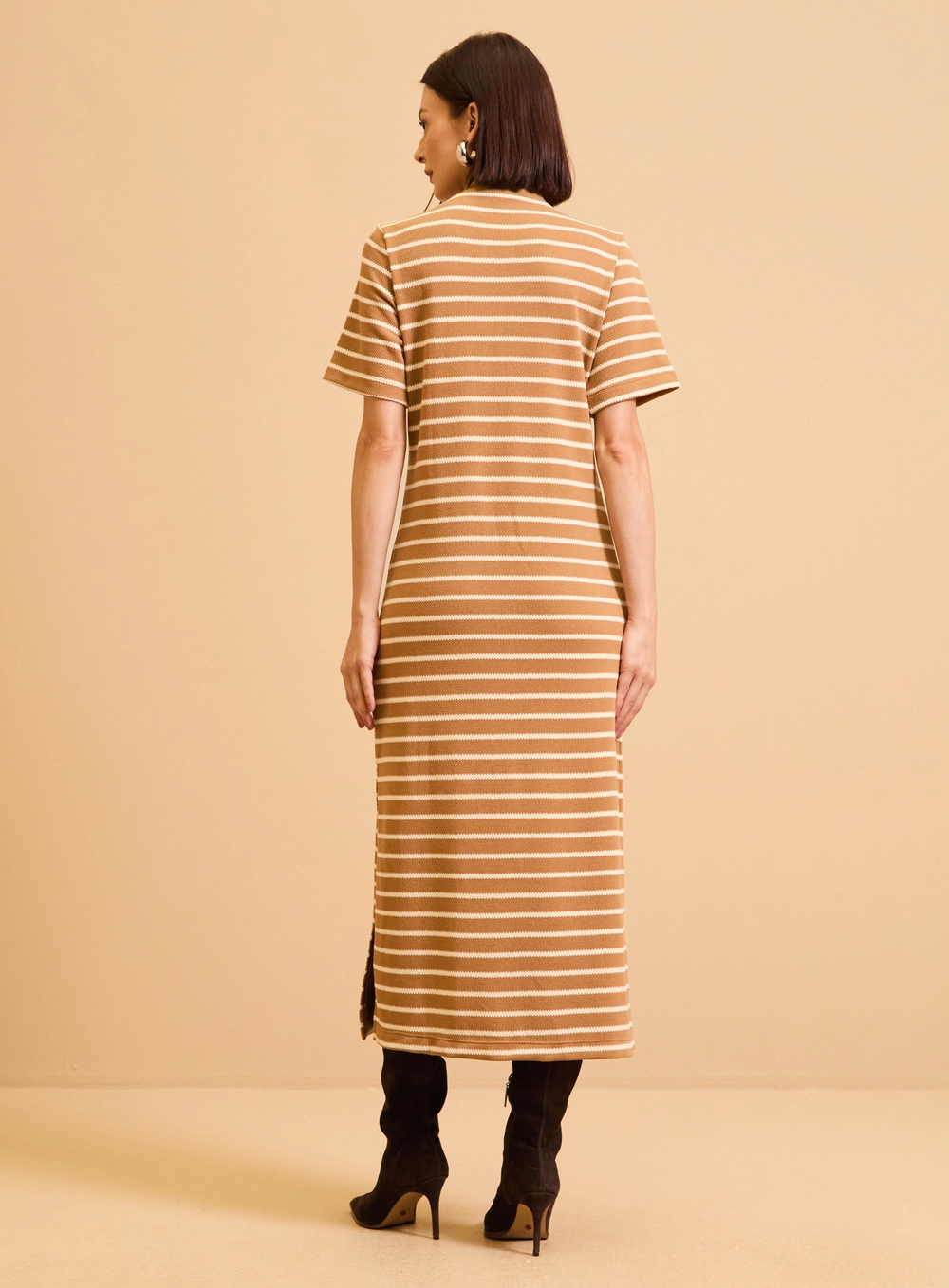 Vestido Midi Gola Alta Com Fenda Listrado Estampados 8
