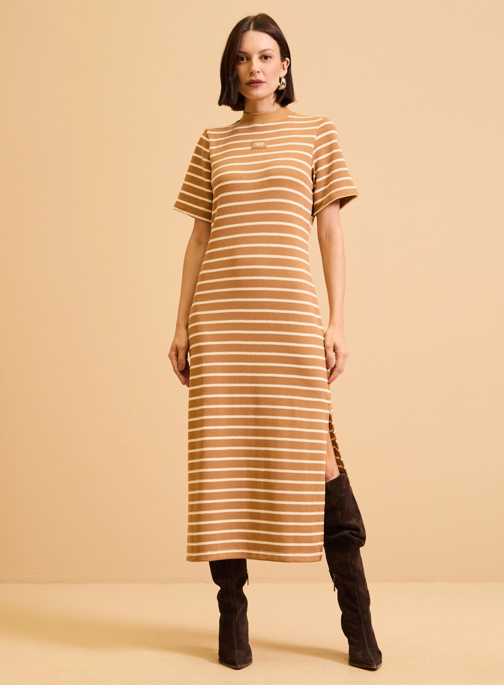 Vestido Midi Gola Alta Com Fenda Listrado Estampados 12