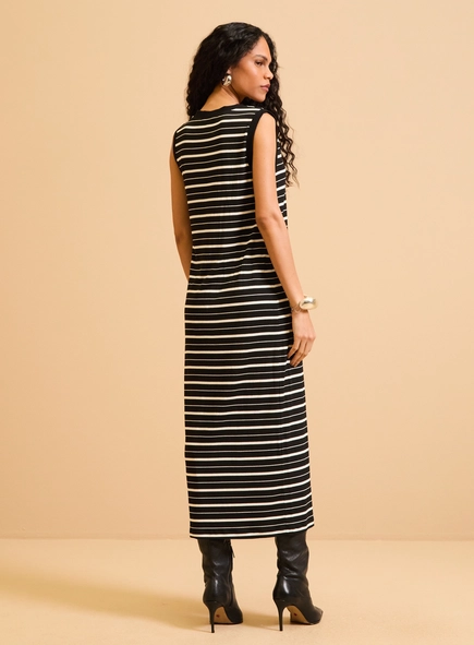 Vestido Midi Listrado Com Decote V