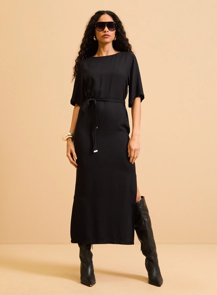 Vestido Midi Reto Com Amarração