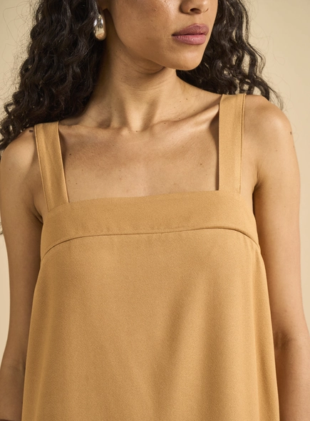 Vestido Midi Evasê Com Fenda