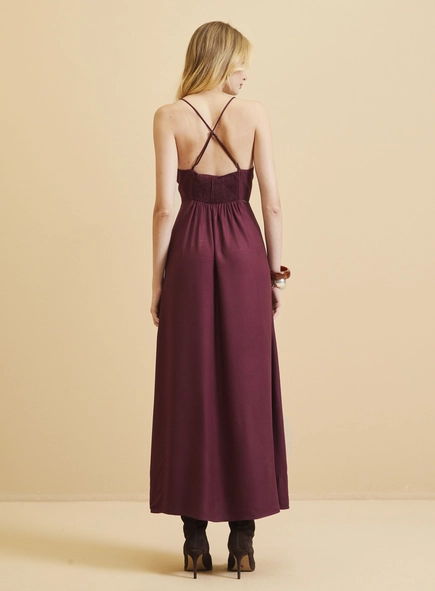 Vestido Midi Ajustado Com Fenda