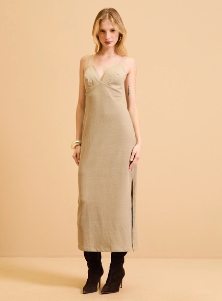 Vestido Midi Decote V Com Fenda