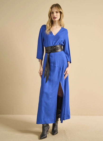 Vestido Midi Amplo Com Fenda