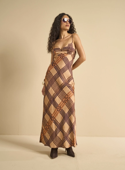 Vestido Longo Xadrez Com Decote Degagê