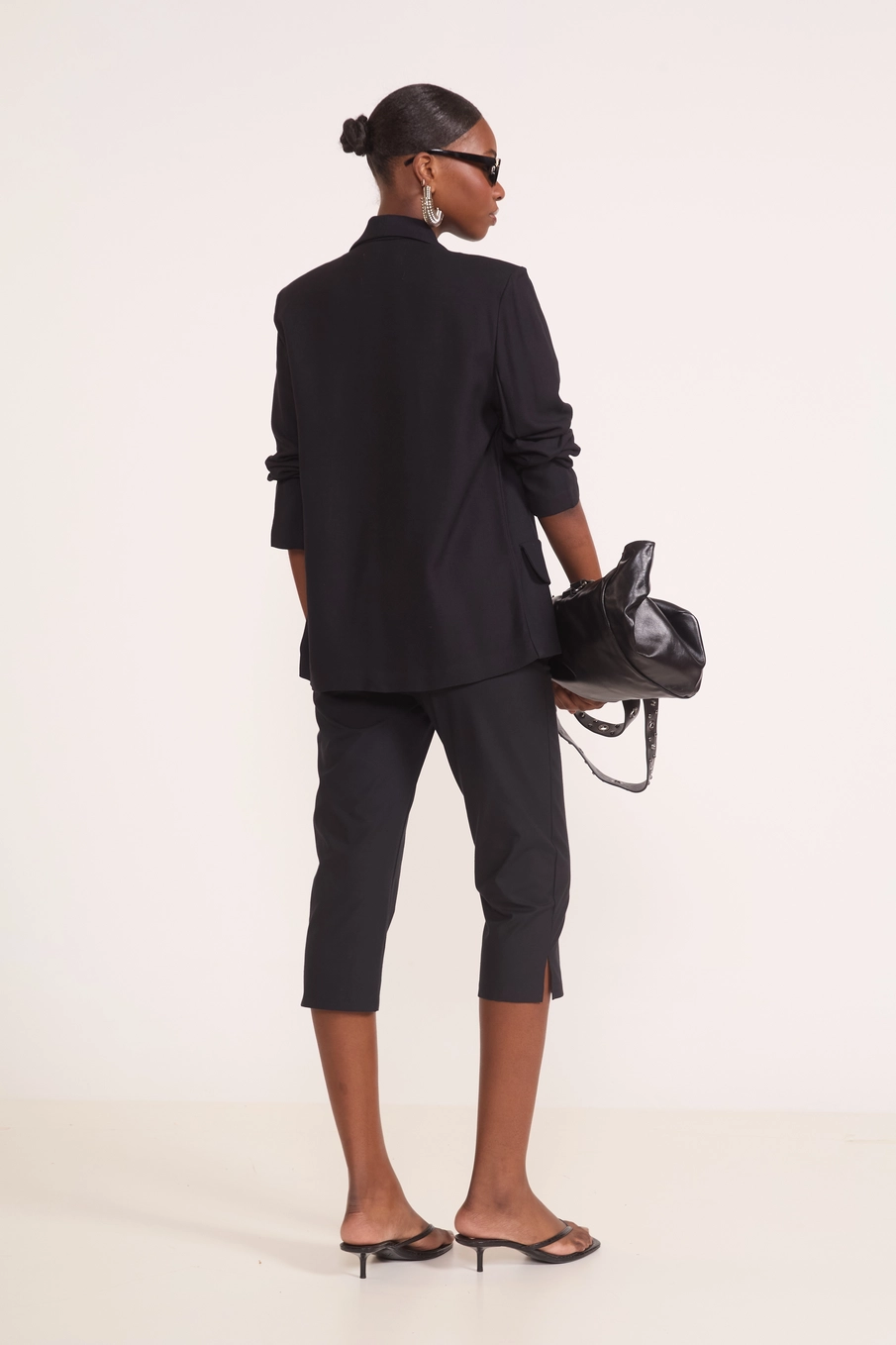 Calça Capri Alfaiataria Slim Preto
