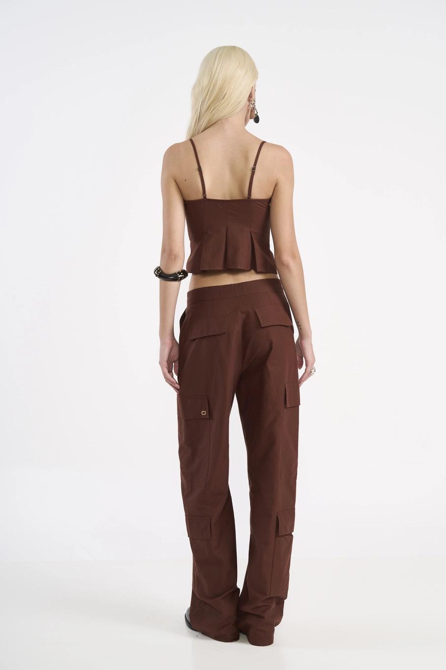 Calça Cargo Wide Leg Utilitária Marrom