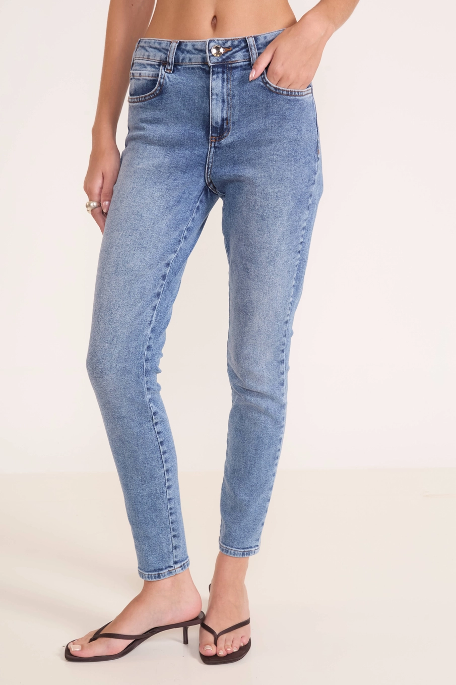 Calça Jeans Skinny Bordado Logo Índigo