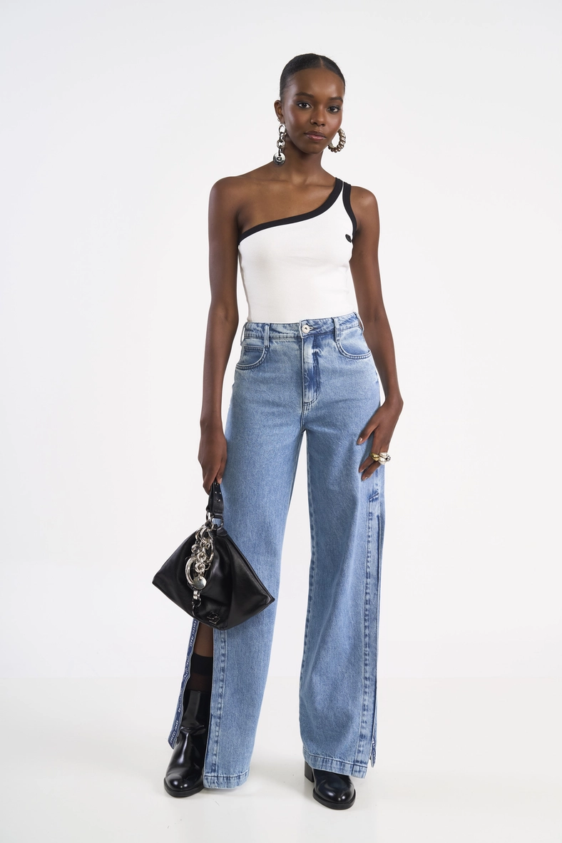 Calça Jeans Wide Leg Com Fenda Lateral