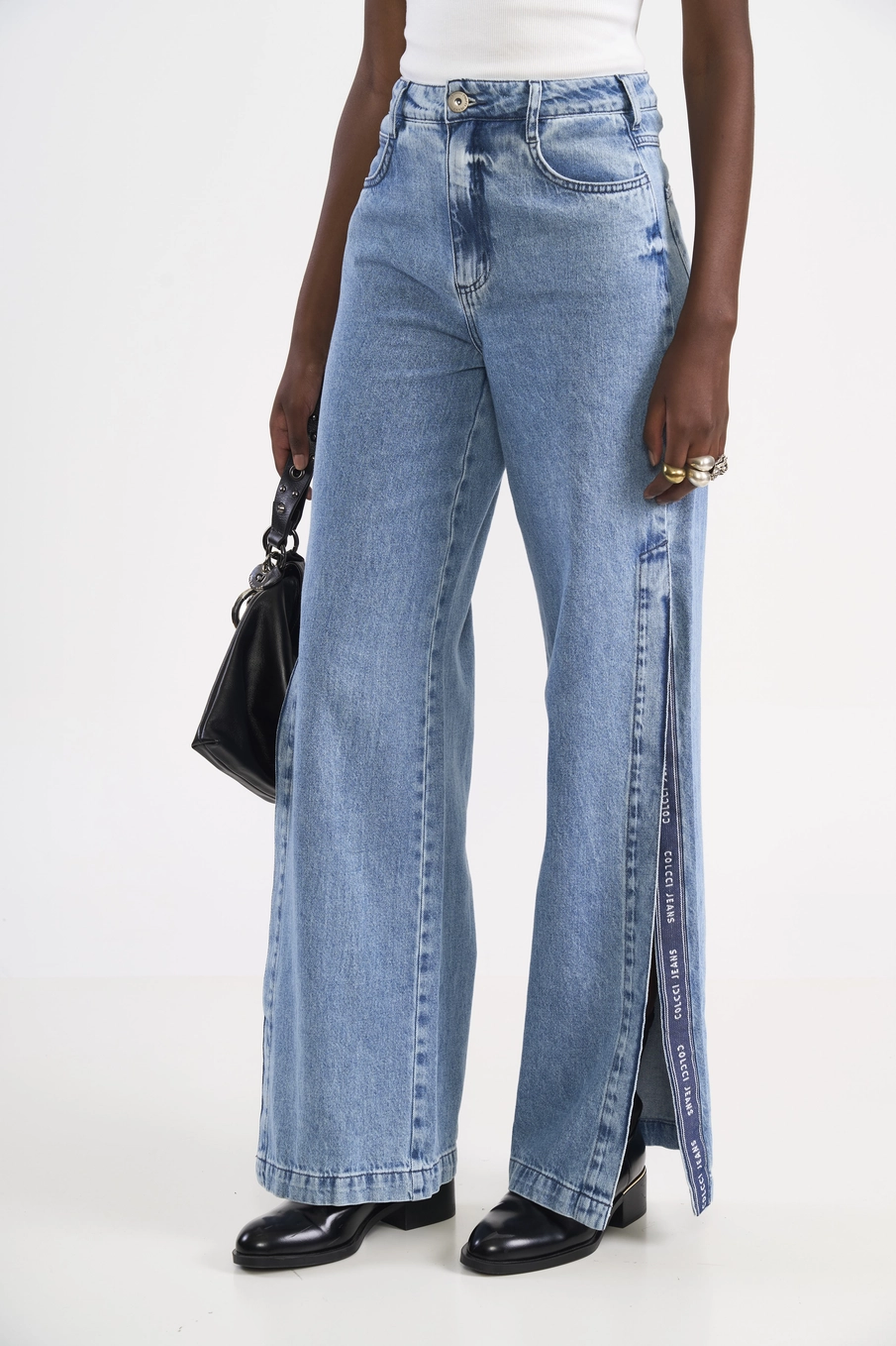 Calça Jeans Wide Leg Com Fenda Lateral Índigo
