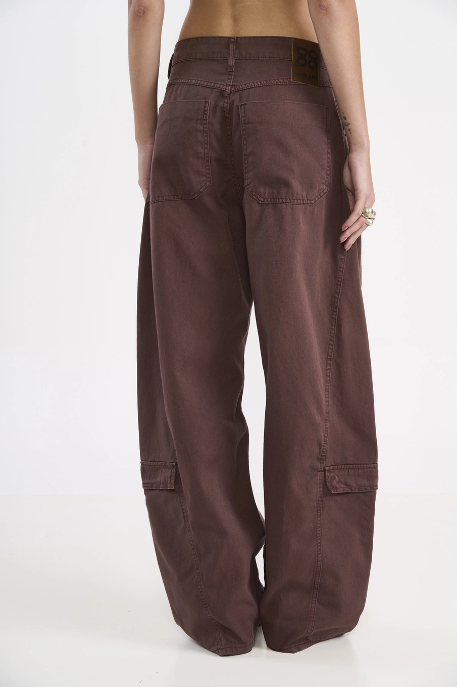 Calça Jeans Tokio Barril Cargo Marrom