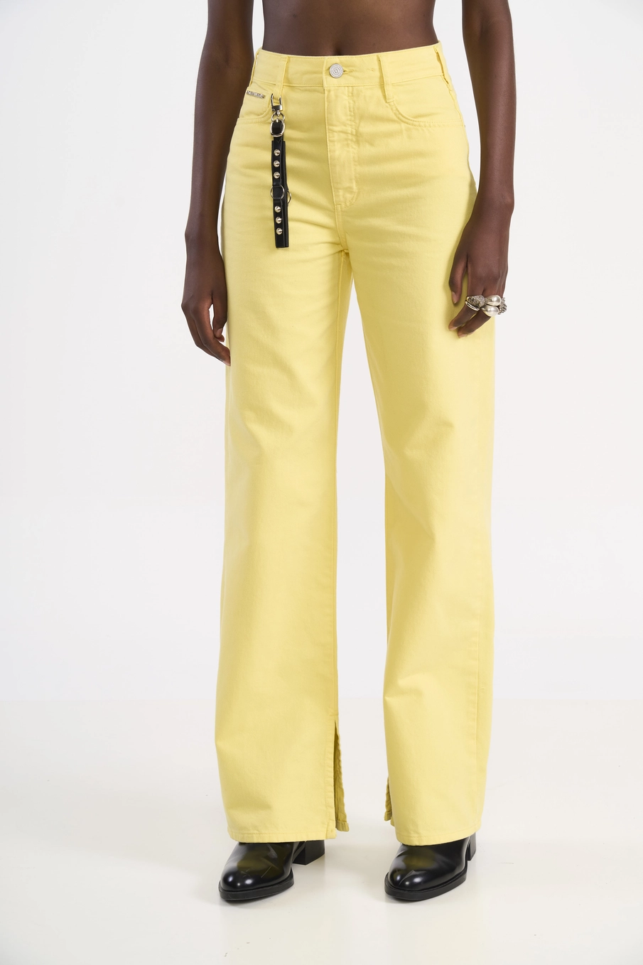 Calça Em Sarja Wide Leg Berlim Amarelo