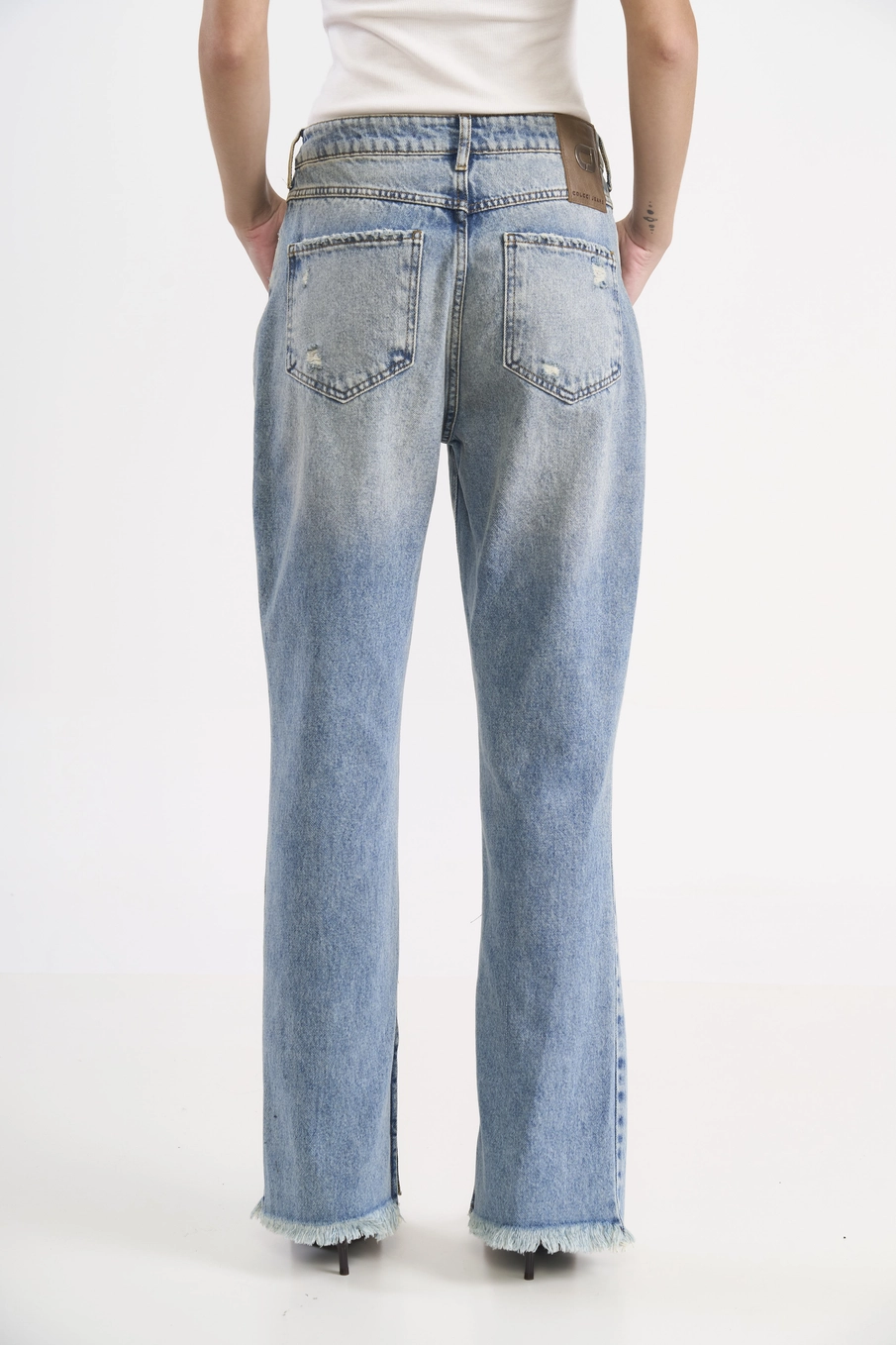 Calça Jeans Reta Destroyed Roma Índigo