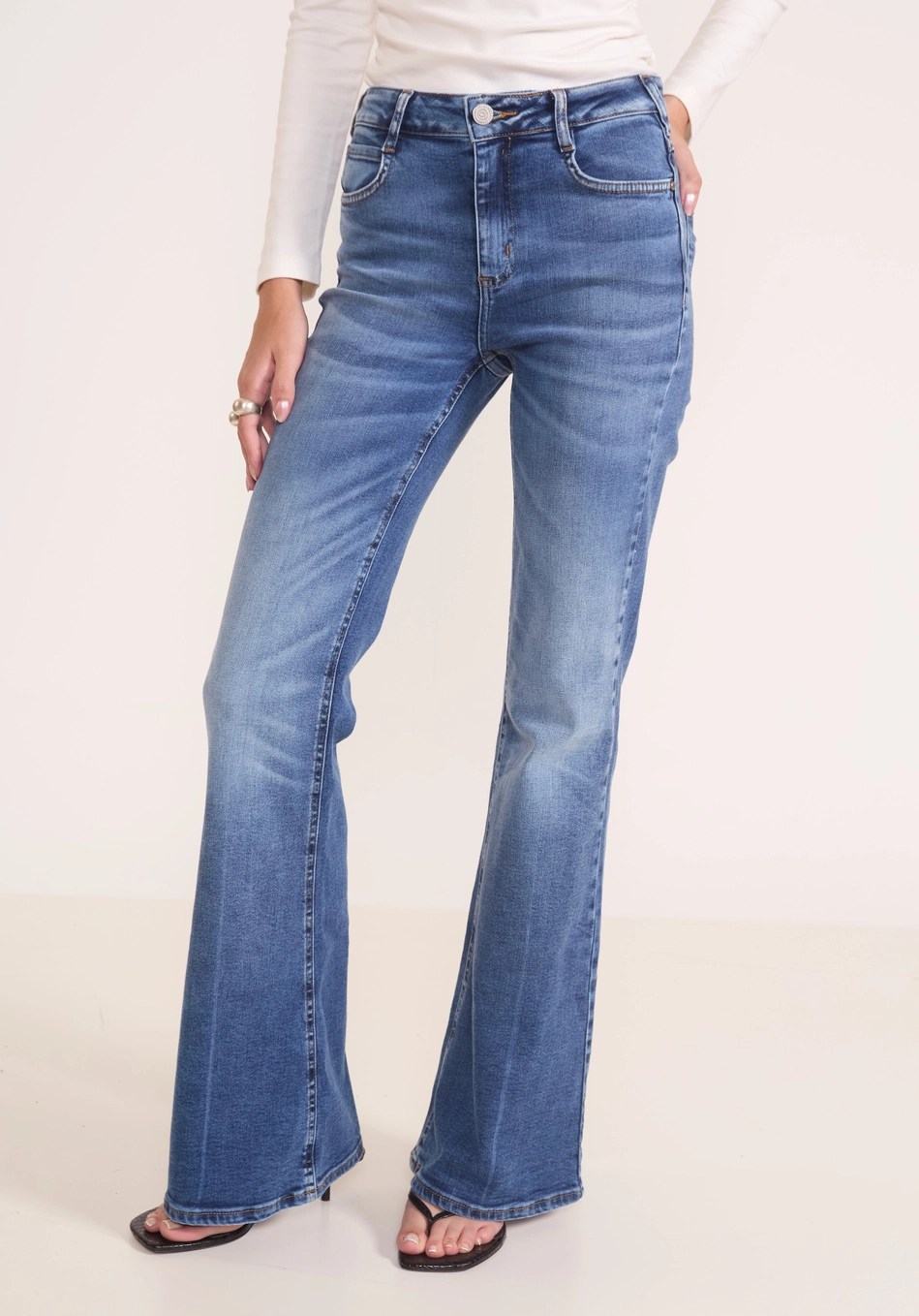 Calça Jeans Nova York Flare Índigo